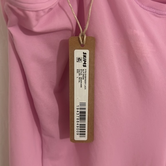 Skims Fits Everybody Lace Slip Dress NWT Size Large in Petal - Picture 4 of 6